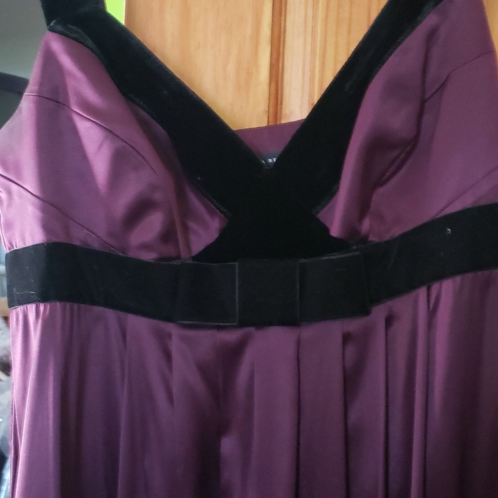 Dress - Picture 3 of 3